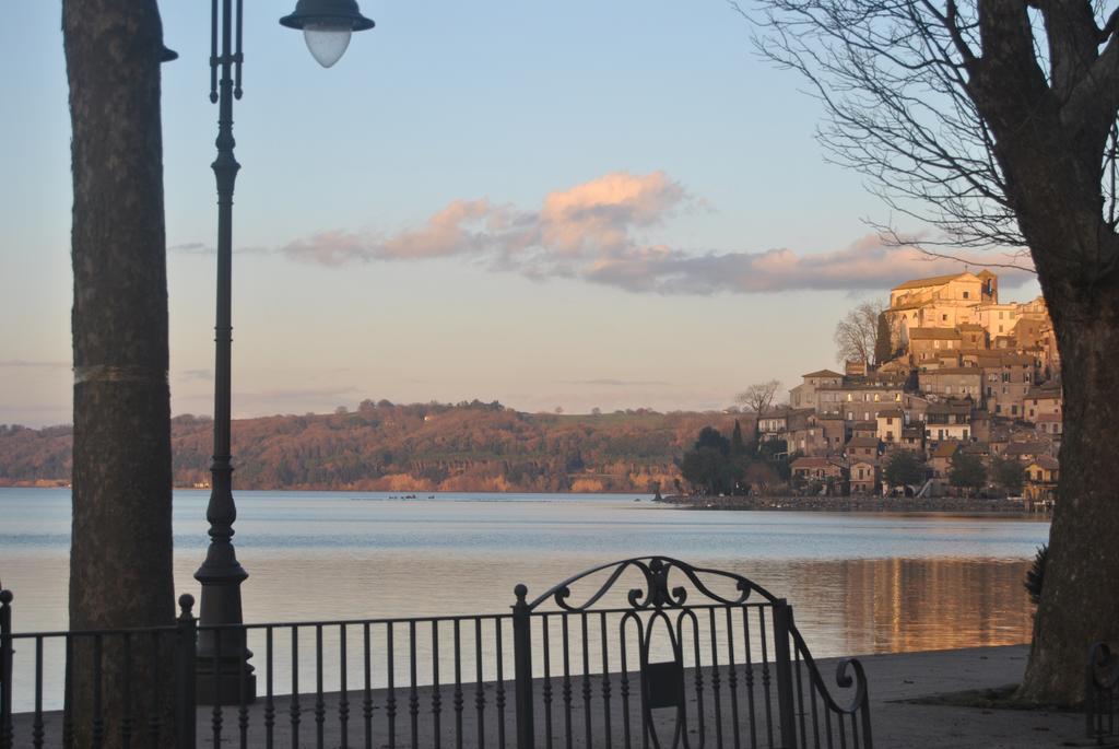 The Lake Chalet Bracciano  Ngoại thất bức ảnh